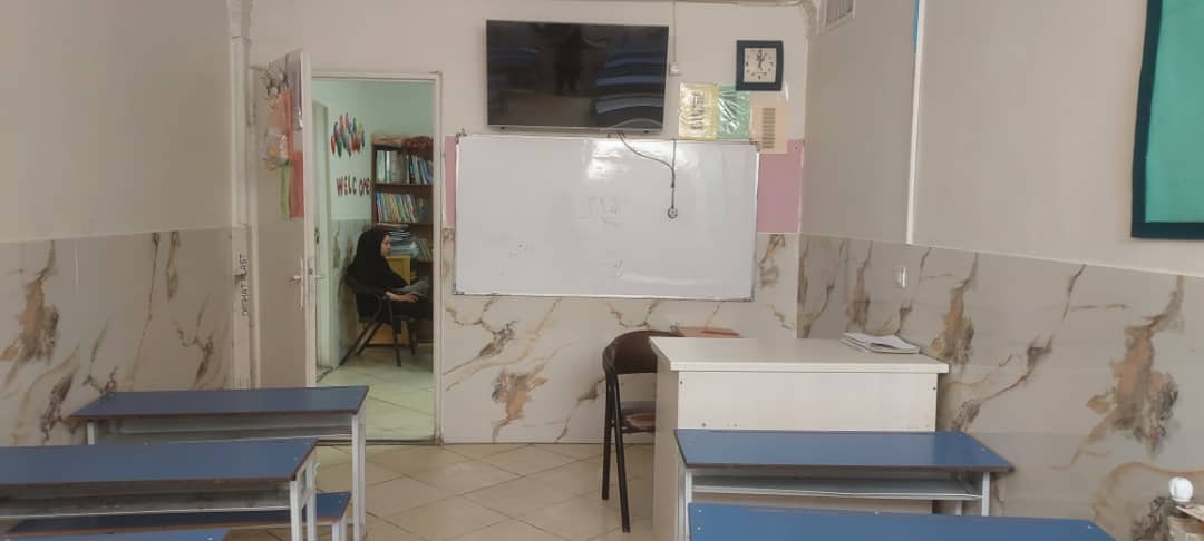 دبستان و پیش دبستان غیرانتفاعی پسرانه گهواره دانش مهرویلا