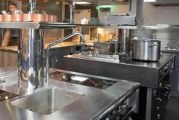 فروش لوازم آشپزخانه صنعتی در کرج | ساخت و خرید تجهیزات آشپزخانه های صنعتی