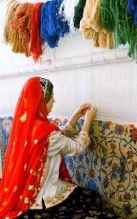 آموزشگاه قالی بافی